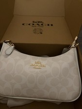 Coach Teri Shoulder Bag In