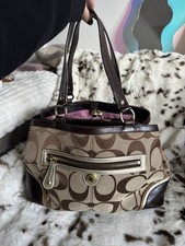 Coach Signature Kisslock Frame