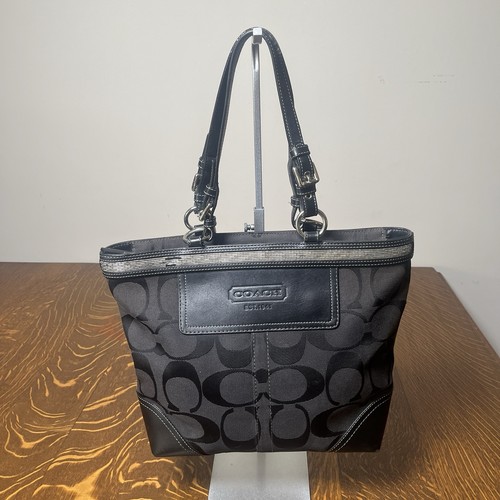 Coach 10445 black signature - coach,